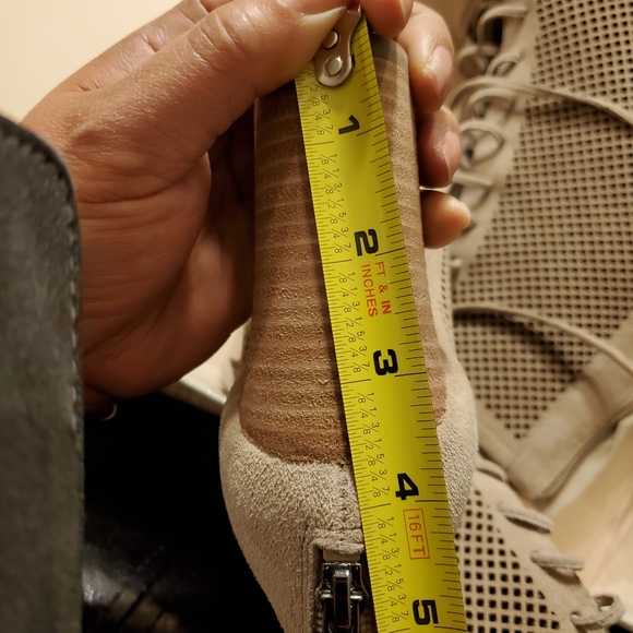 Marc Fisher Booties Size 9 - Picture 9 of 9